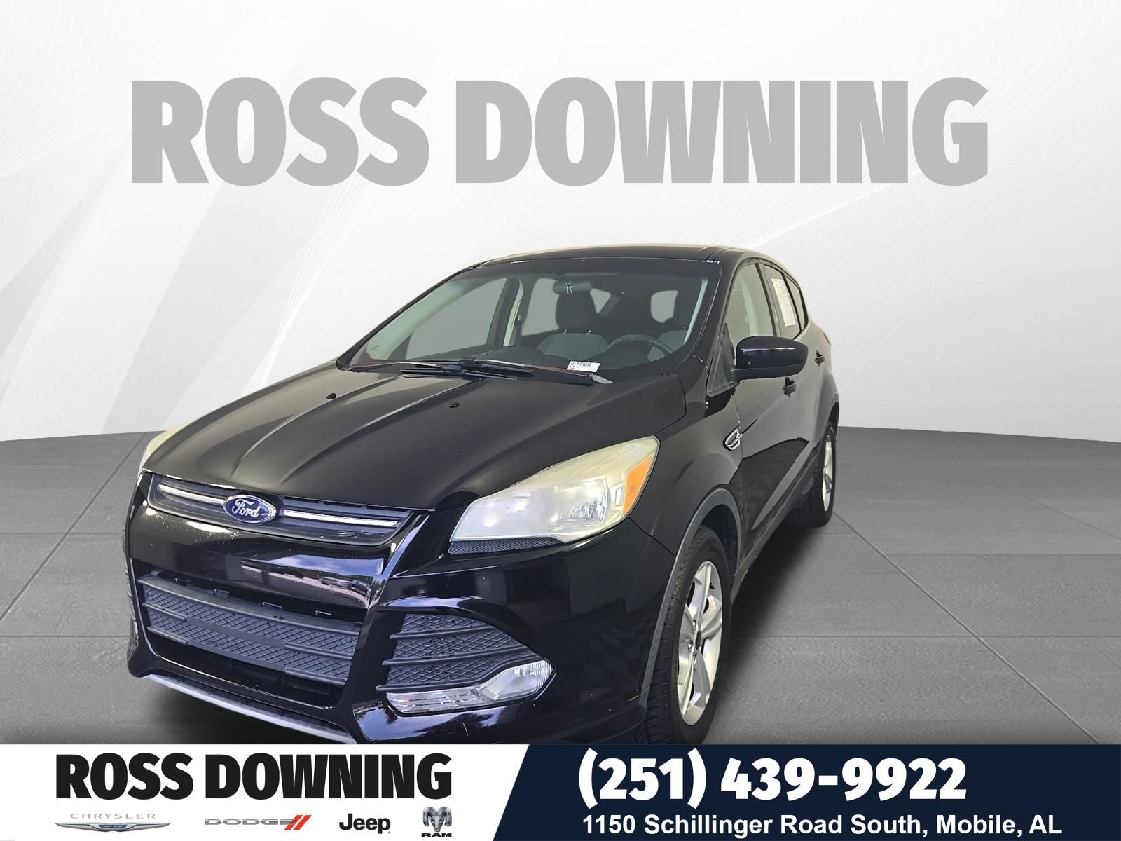 2016 Ford Escape SE in Shadow Black — front three-quarter view